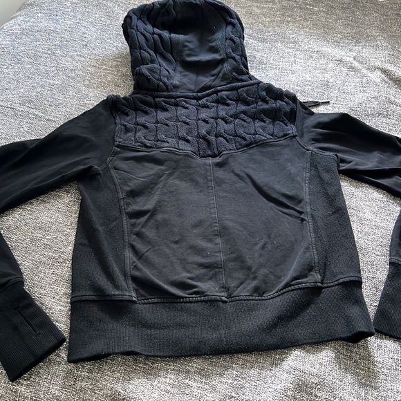 Lululemon black hoodie Size 8 - Picture 4 of 7